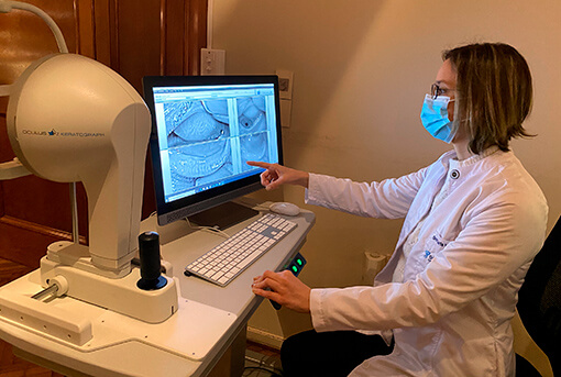 Keratograpg 5M - trtamiento oculoplastia - Dra. Carla Varallo